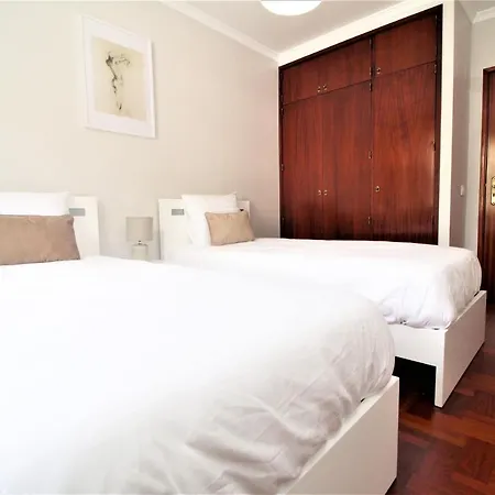 Grey In City Center With Sea View Apartment *